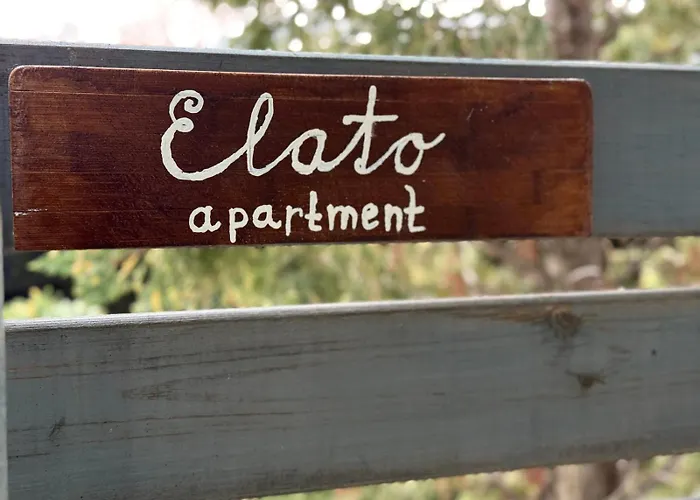 شقة Elato *